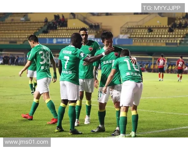 深圳足球队在锦标赛中的灵活性展现与战术调整分析