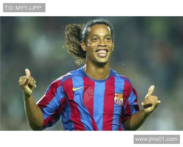 蓝猫图库独家揭秘足球明星背后的故事与精彩瞬间